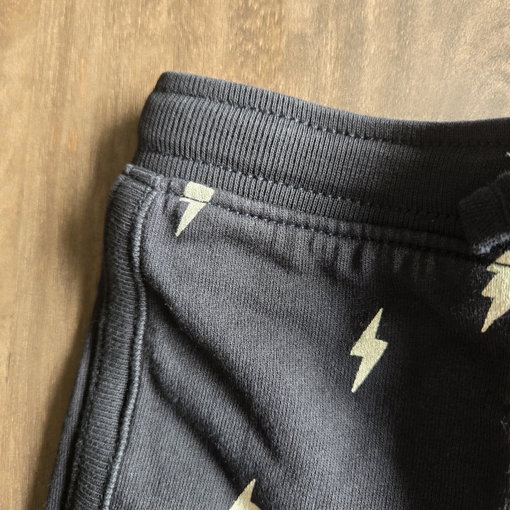 Nwt Tea Collection - Baby Sport Shorts - Lightning Bolts in Black - Picture 7 of 9